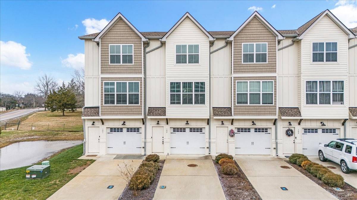Chapel Hill, TN 37034,102 Harper Lndg