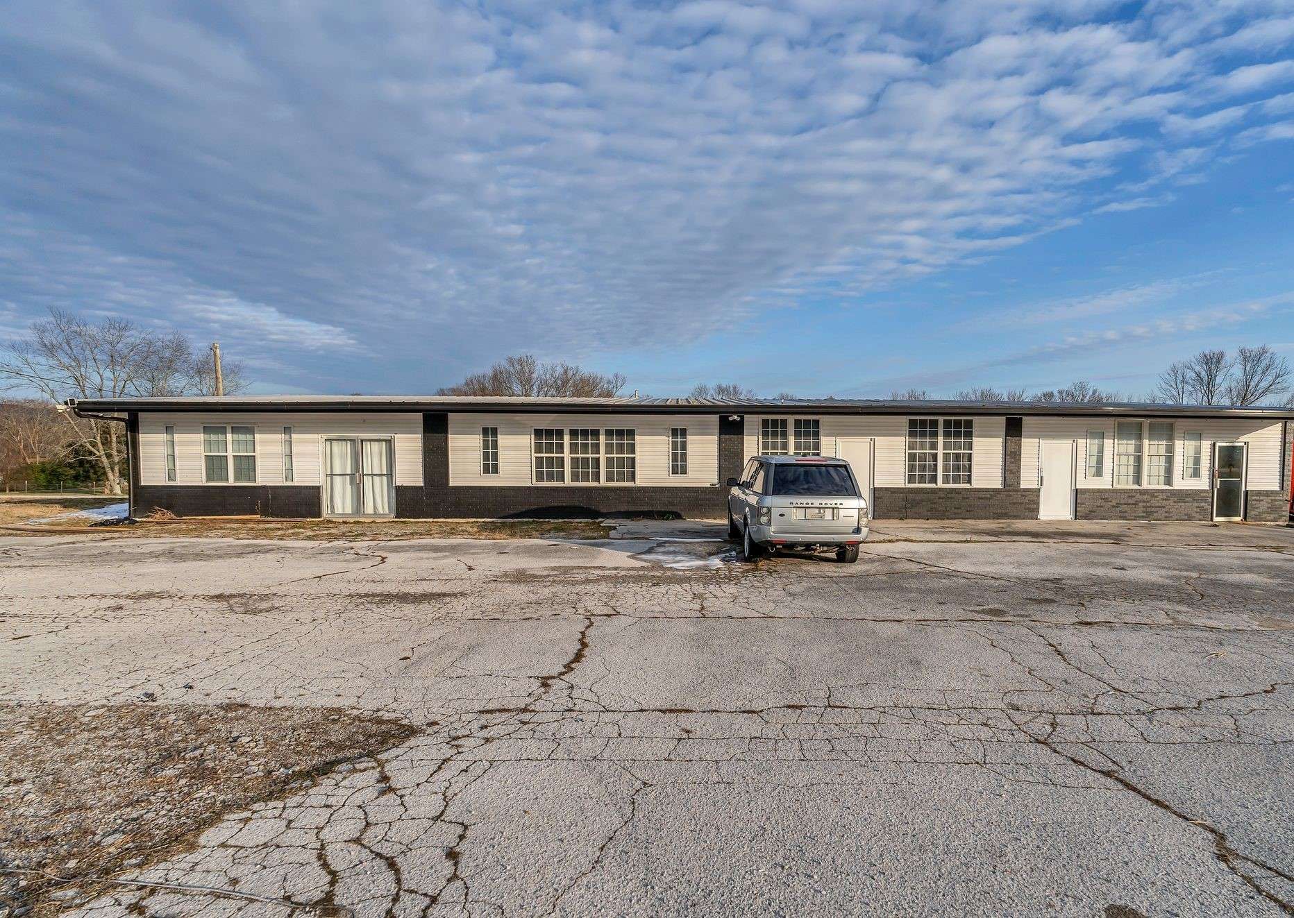 Hillsboro, TN 37342,1431 Winchester Hwy