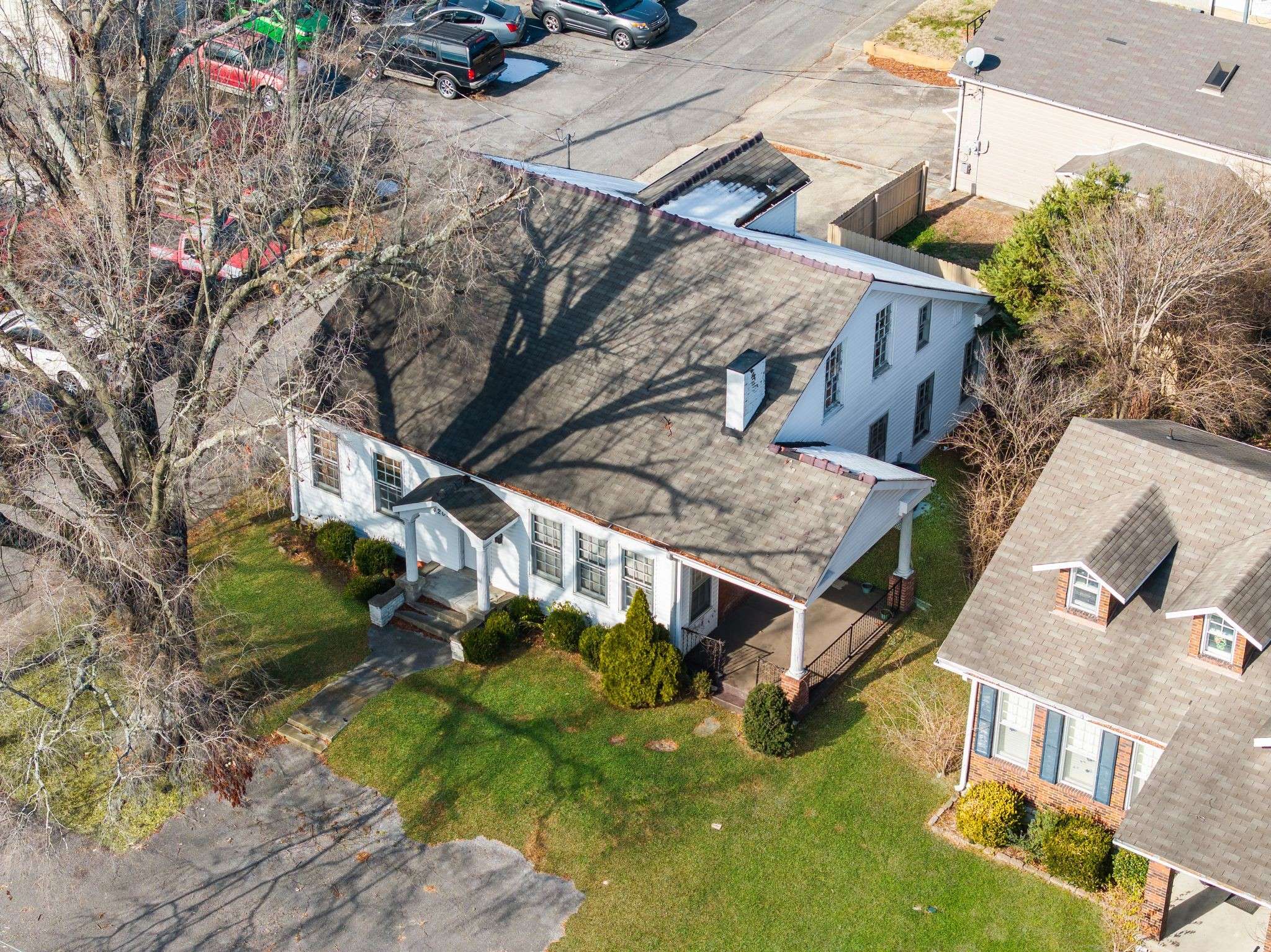 Gallatin, TN 37066,420 Main #E