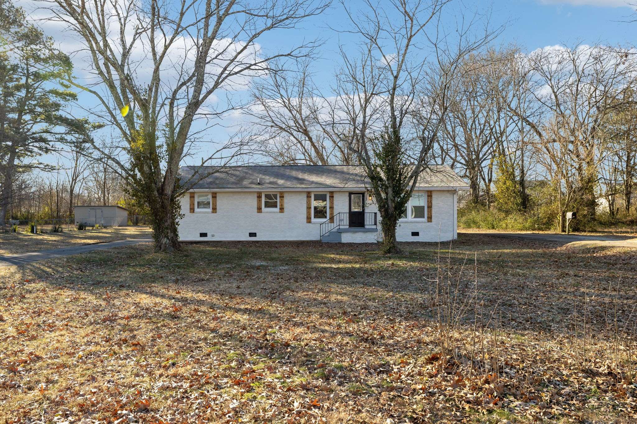 Hohenwald, TN 38462,502 W Main St