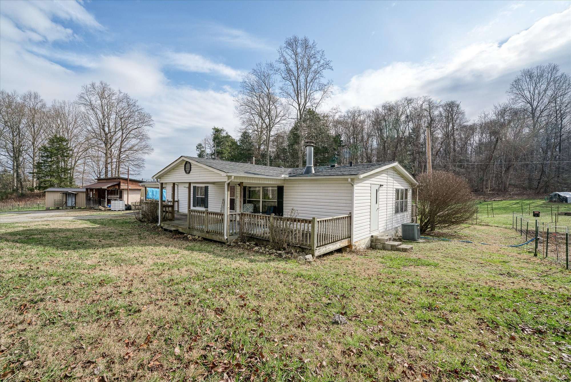 Livingston, TN 38570,1802 Jamestown Hwy