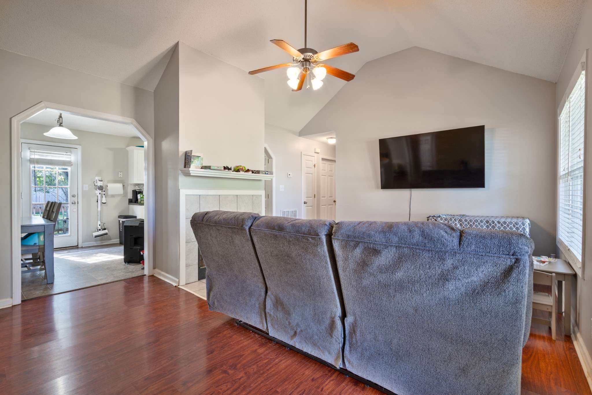 Clarksville, TN 37040,4049 New Grange Cir