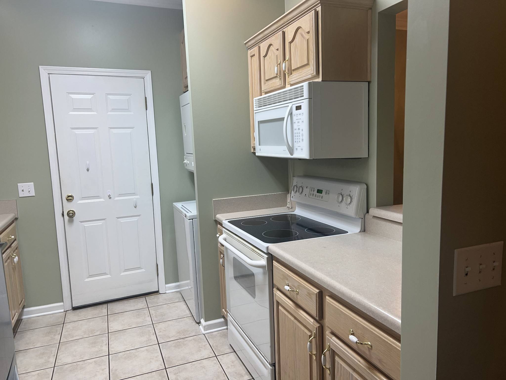 Dickson, TN 37055,412 Village Cir