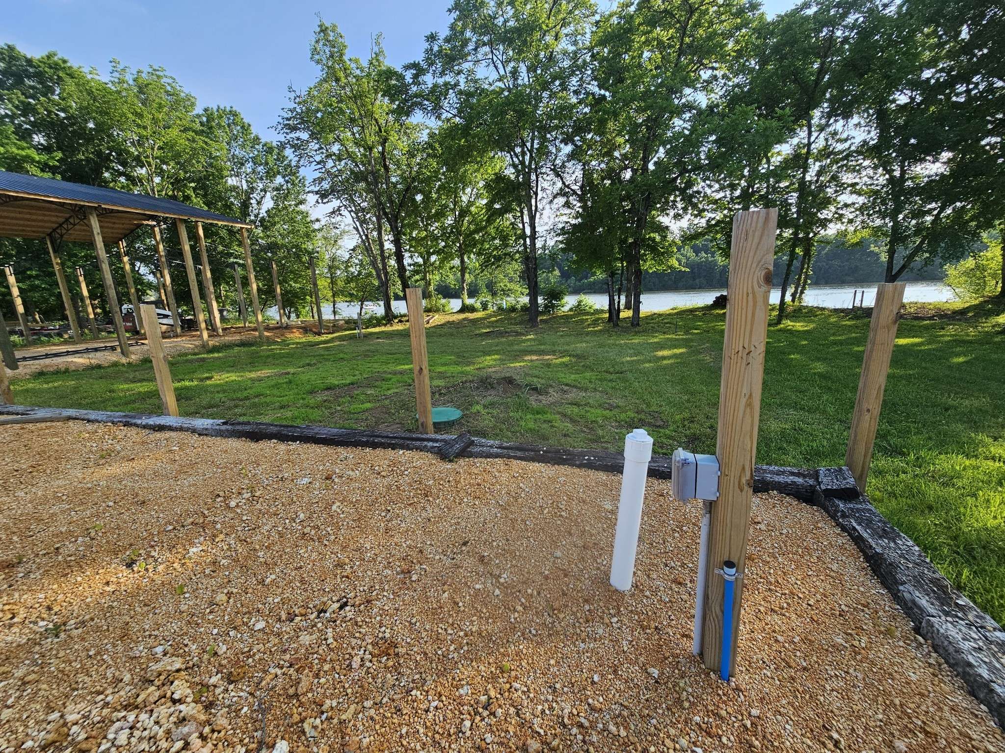 Clifton, TN 38425,835 Hardin Bottom River Rd