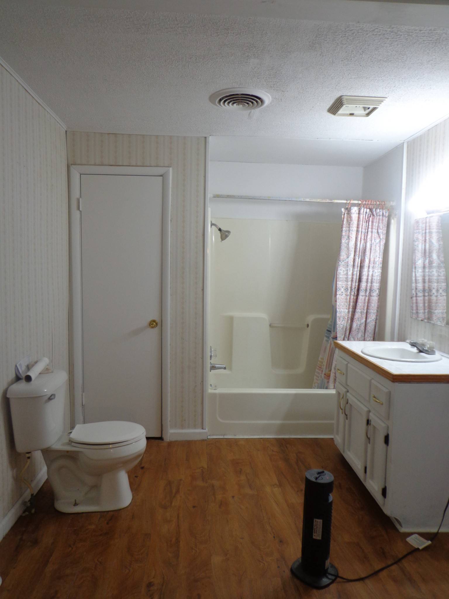 Dickson, TN 37055,4870 Highway 70 #W