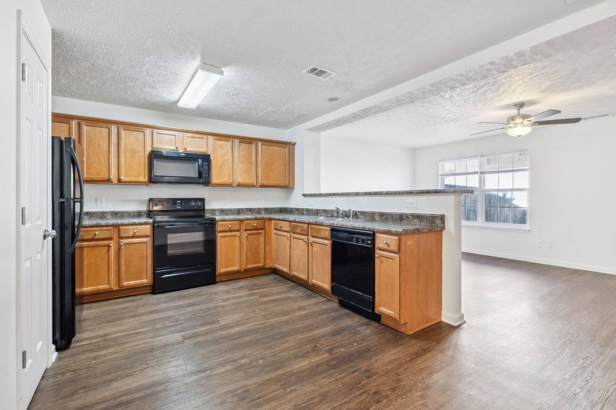 La Vergne, TN 37086,603 Nixon Way