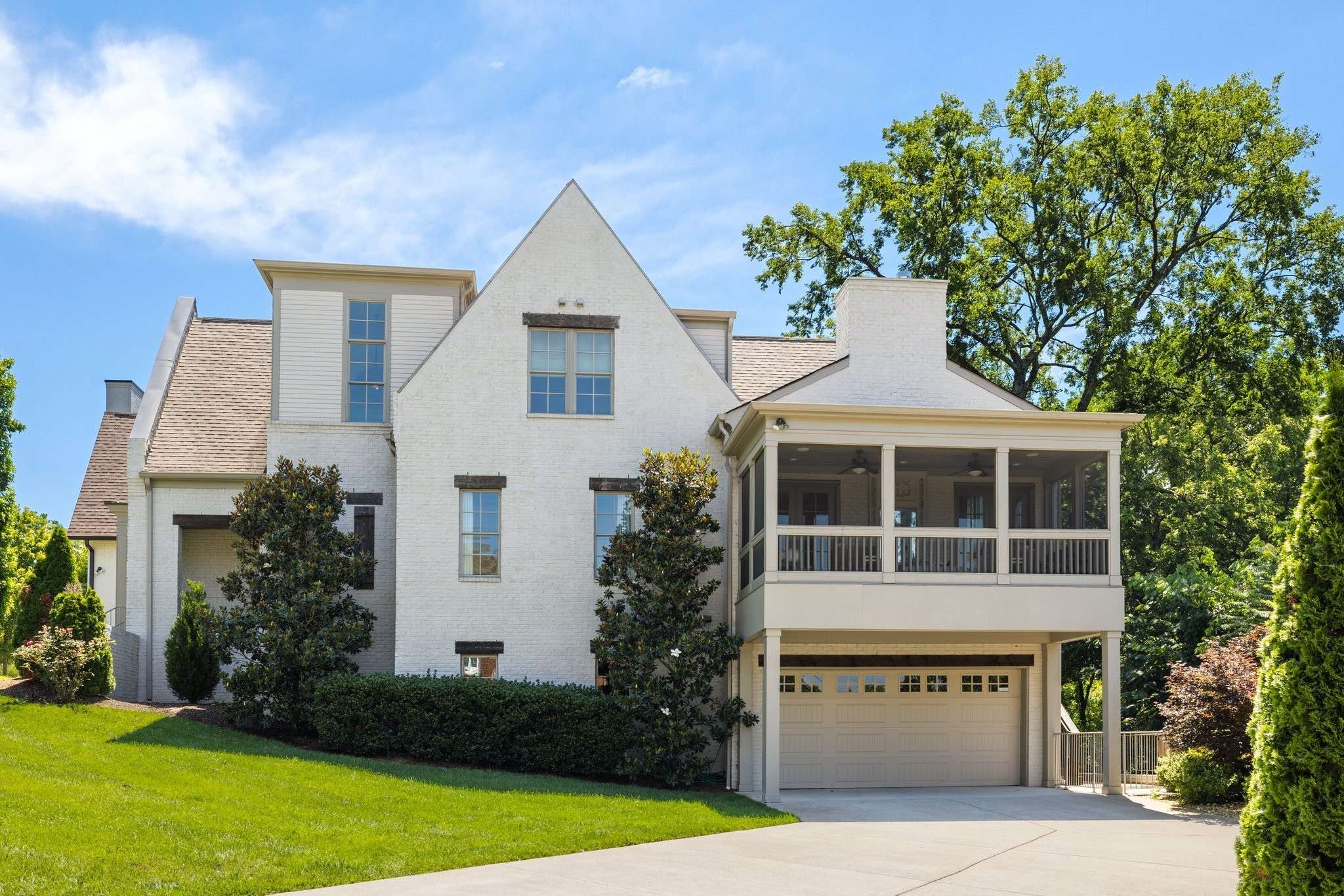 Nashville, TN 37212,3215 Acklen Ave