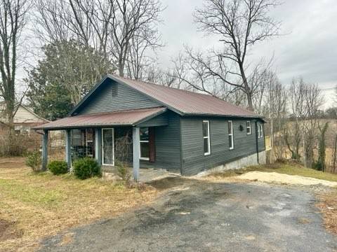 Sparta, TN 38583,124 W Bronson St