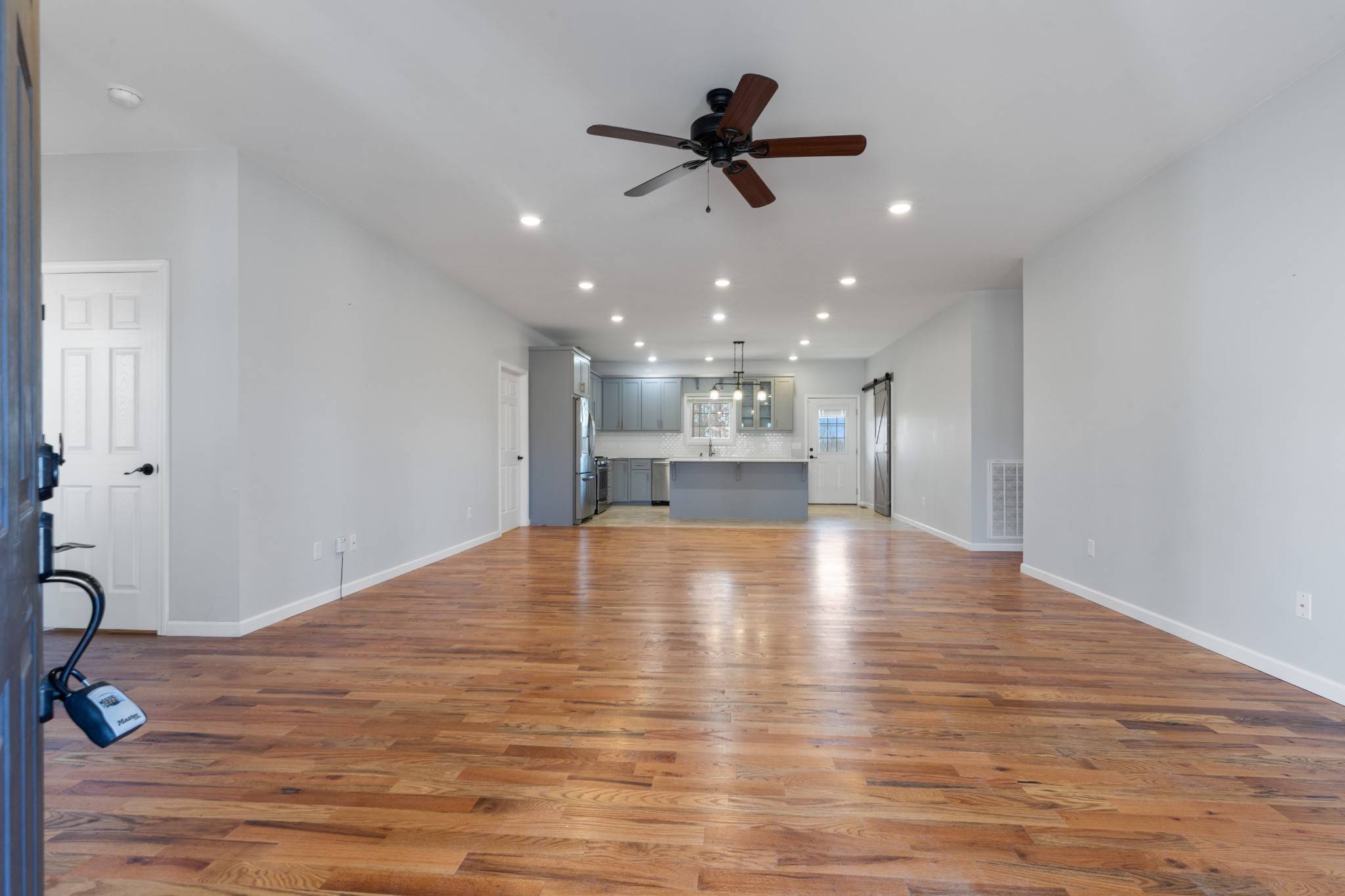 Nunnelly, TN 37137,2855 Highway 230 #W