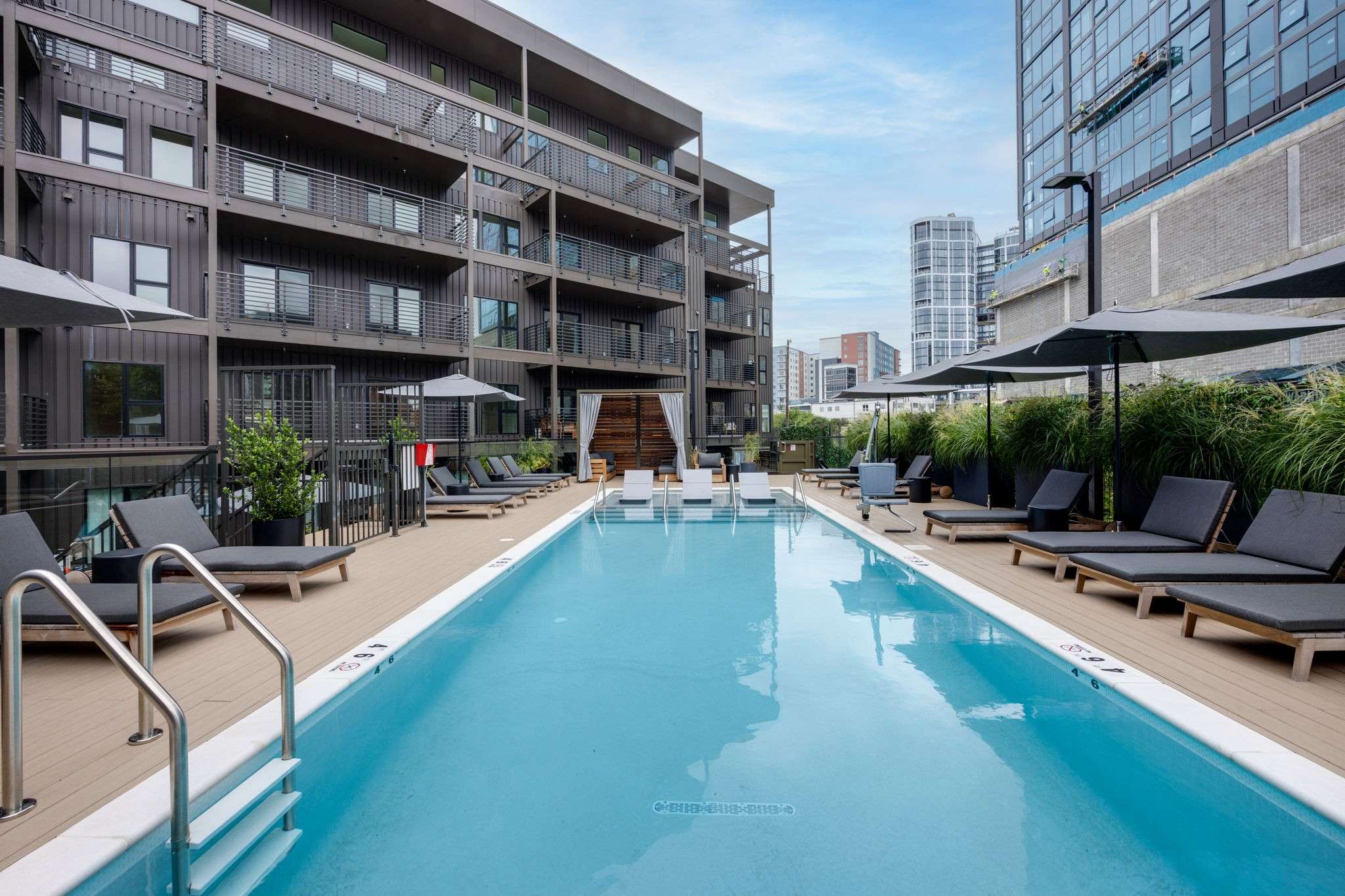 Nashville, TN 37203,635 7th Ave #S #510