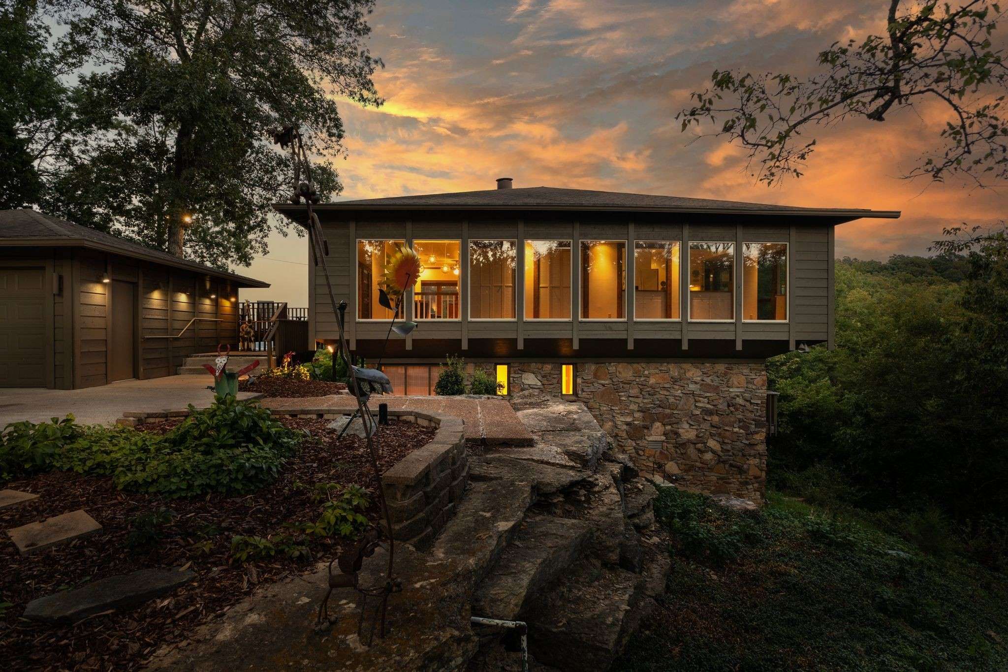 Nashville, TN 37220,5005 Villa Crest Dr