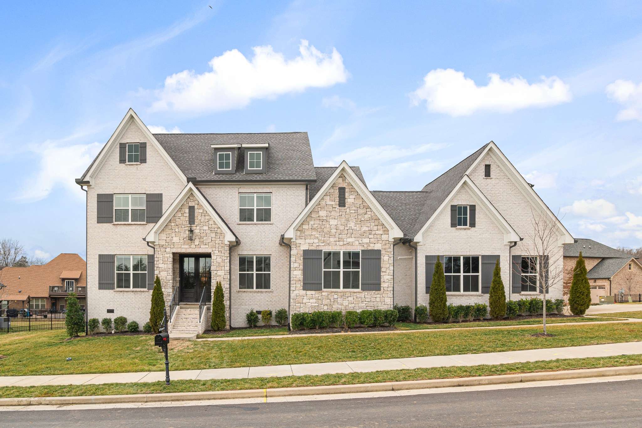 Hermitage, TN 37076,805 Regimental Dr