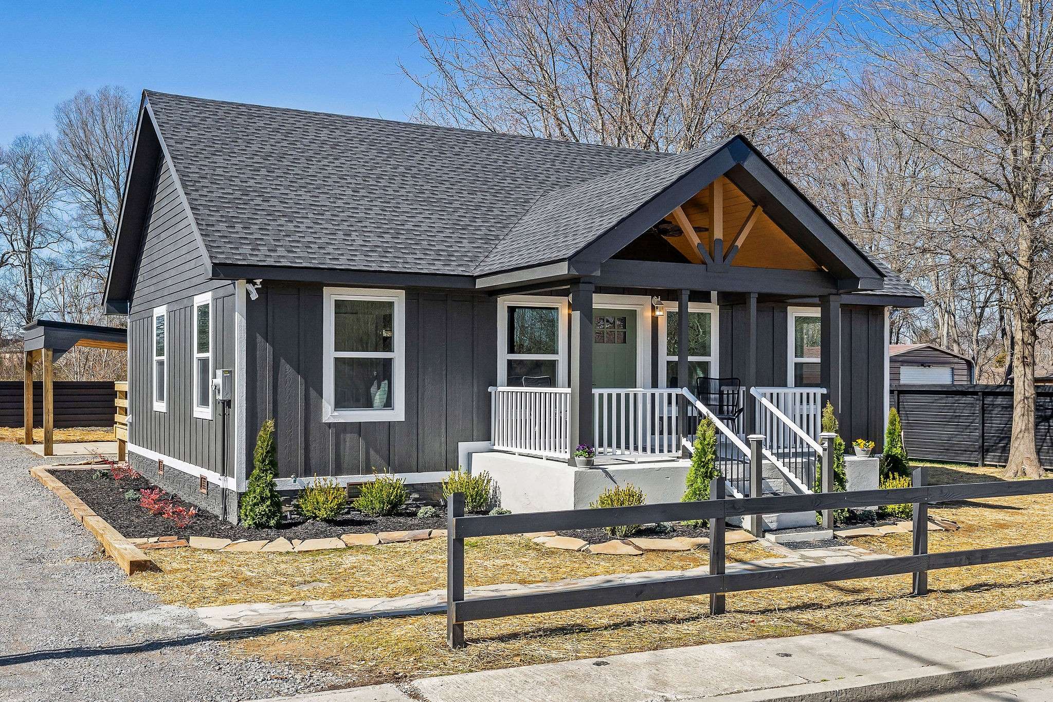 Smithville, TN 37166,717 S Mountain St