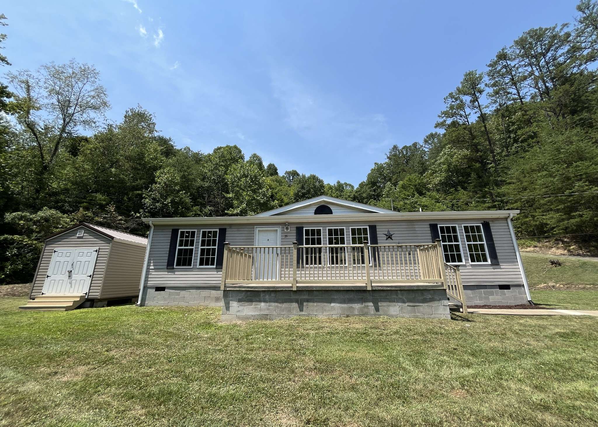 East Point, KY 41216,75 Cub Ct