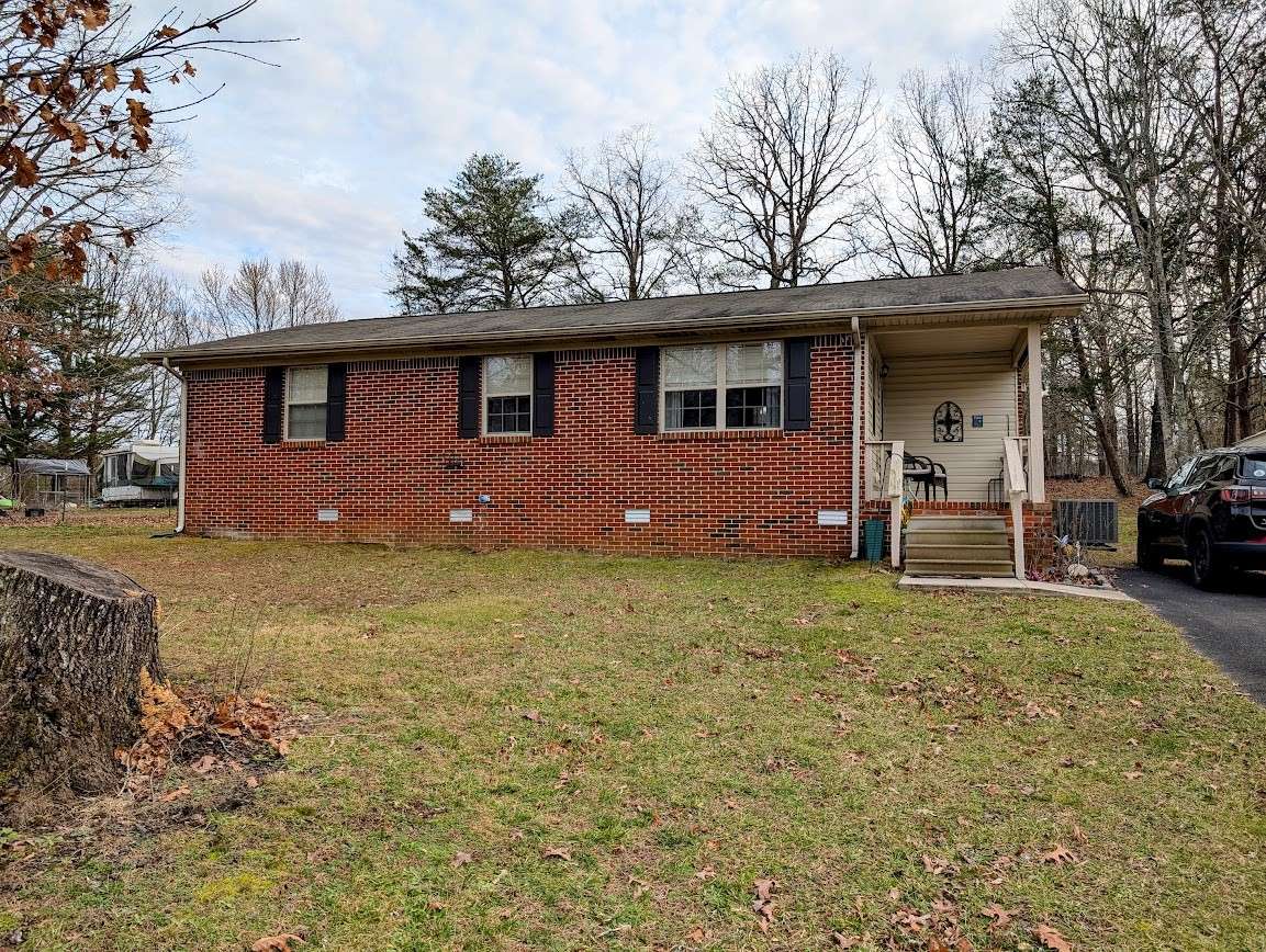 Coalmont, TN 37313,116 Dogwood Manor Rd