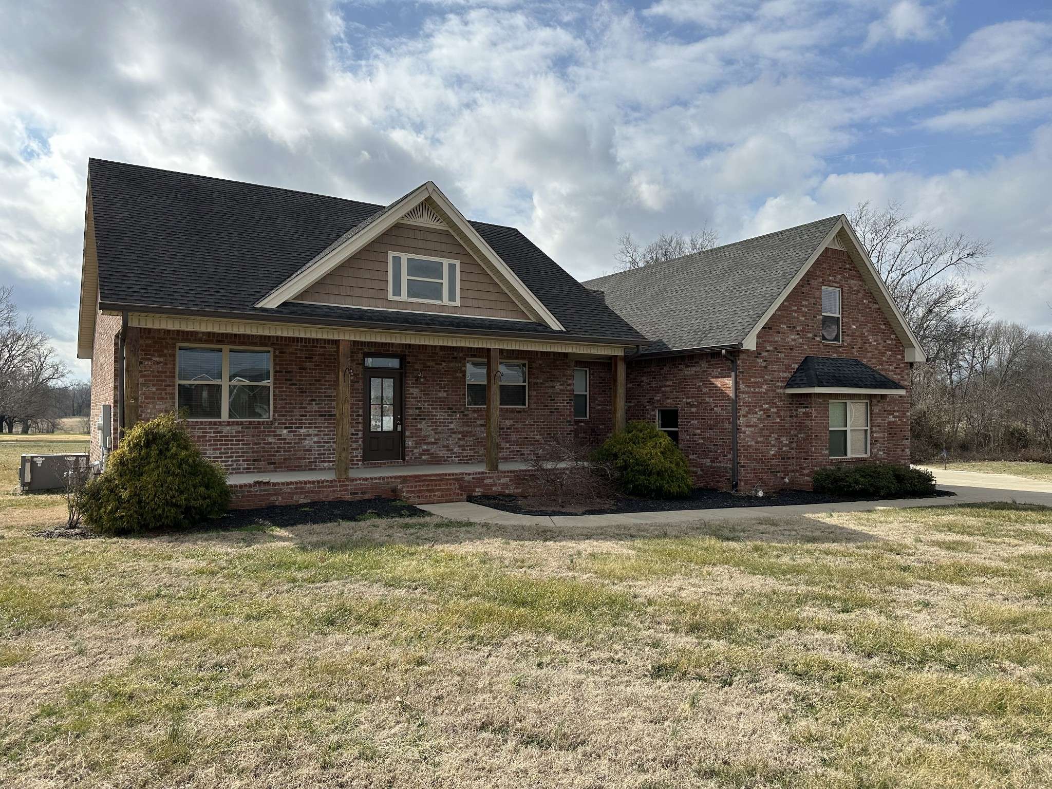 Portland, TN 37148,120 Golfers Cir