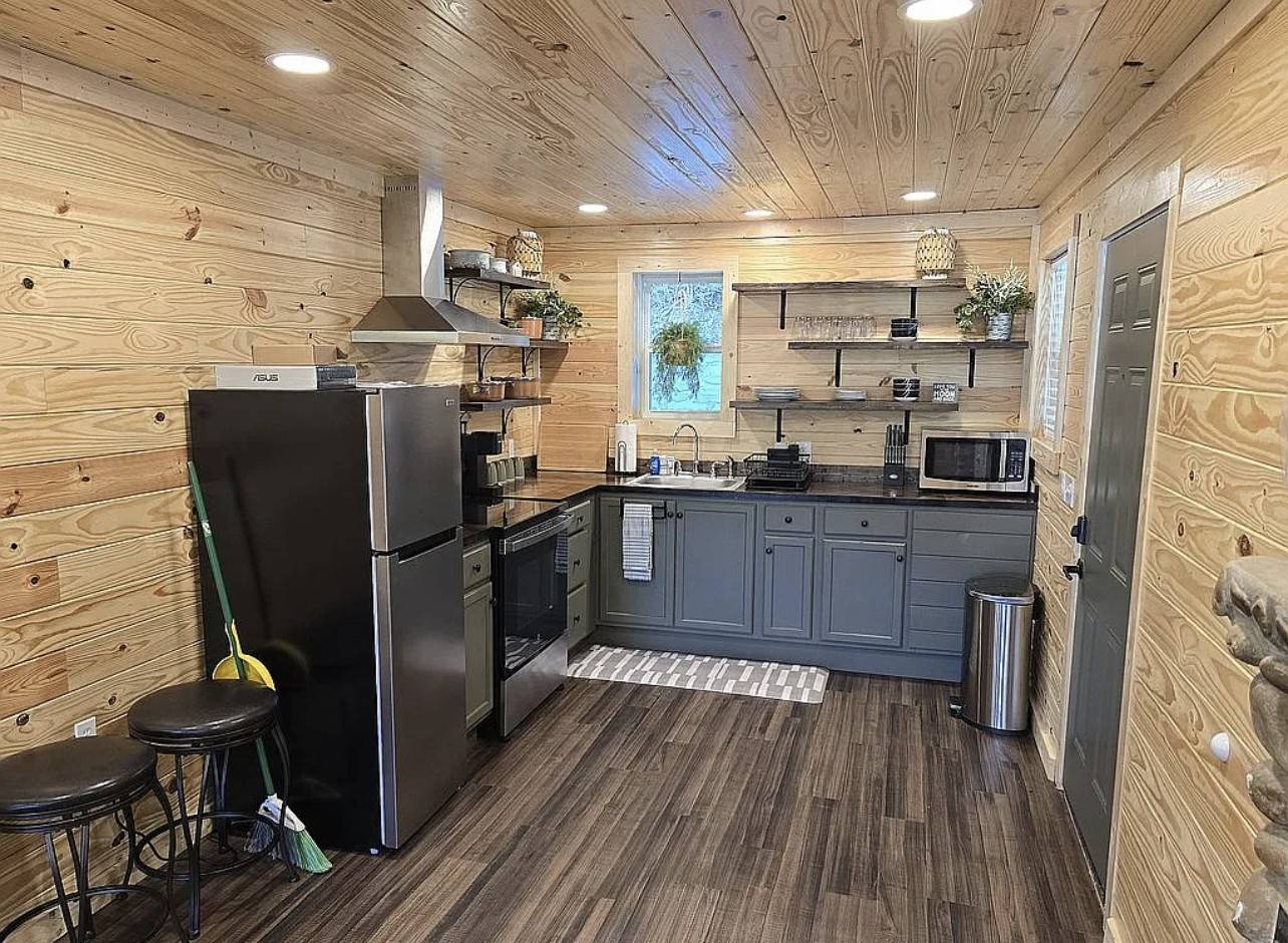 Dandridge, TN 37725,1471 Dover Ln