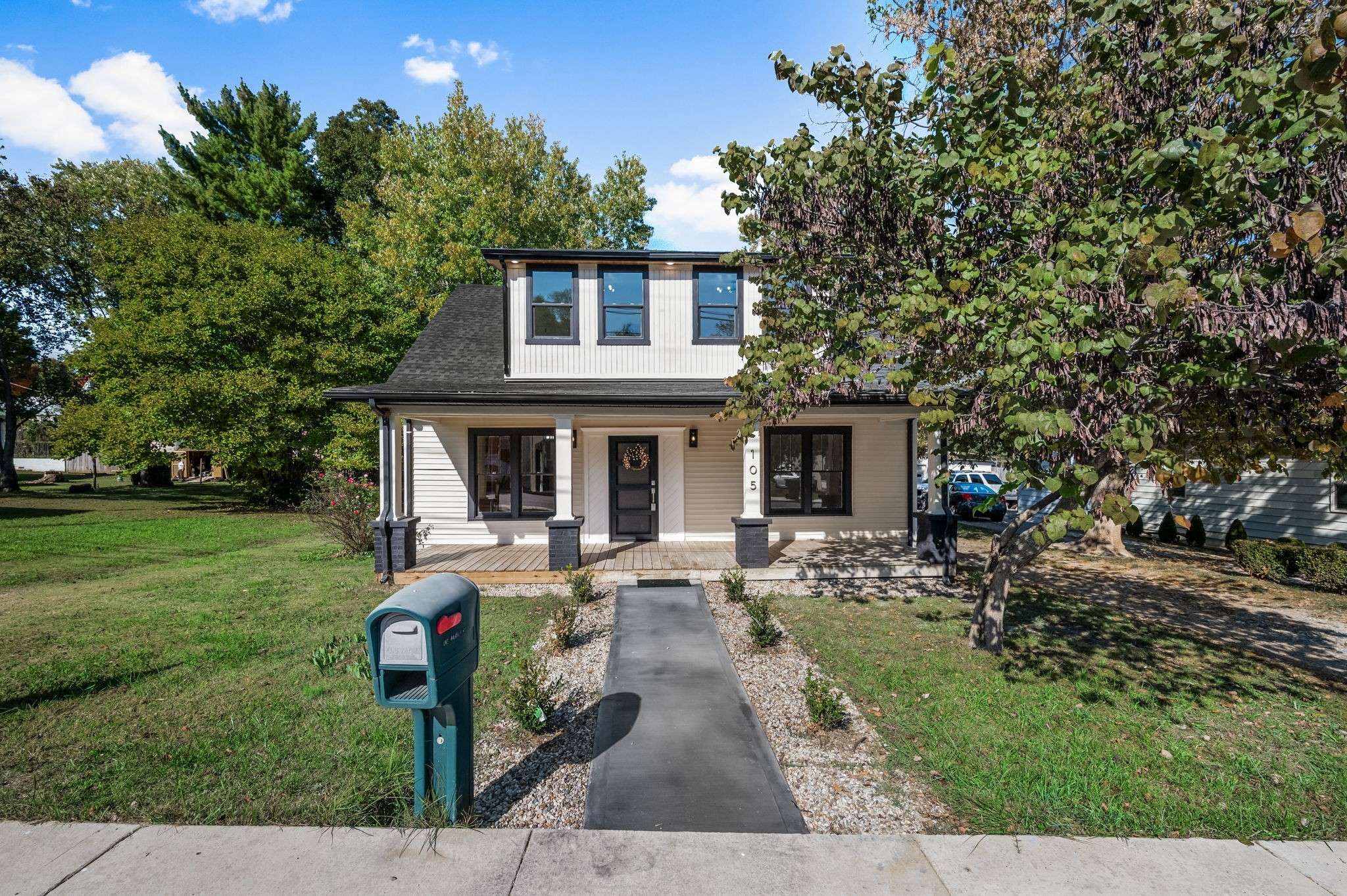 Mcminnville, TN 37110,105 Warren St
