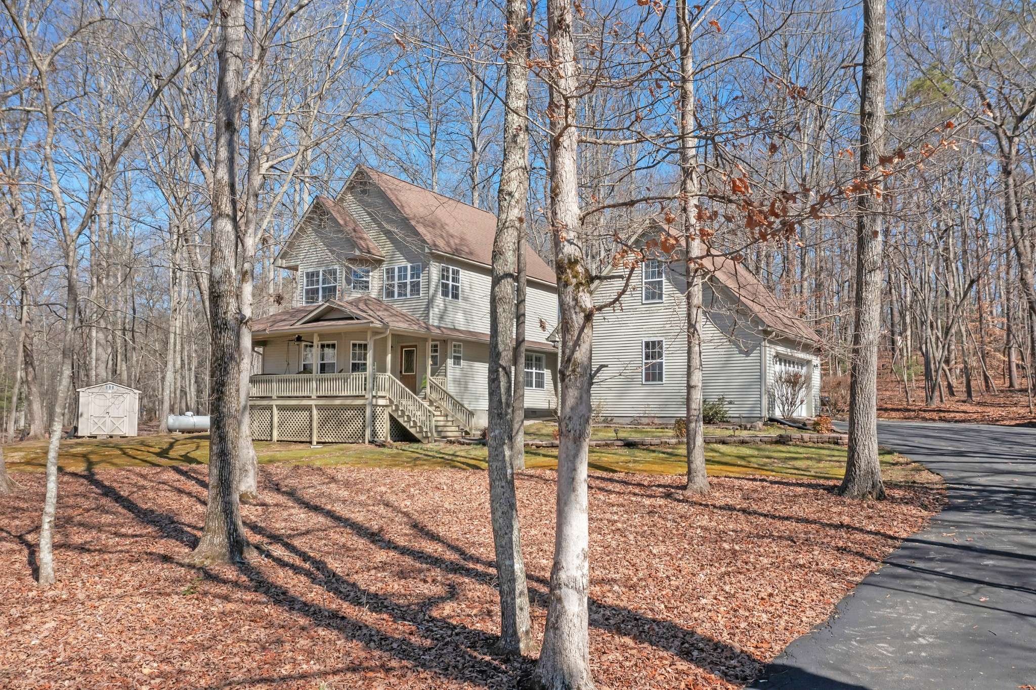 Sewanee, TN 37375,185 Appletreewick St