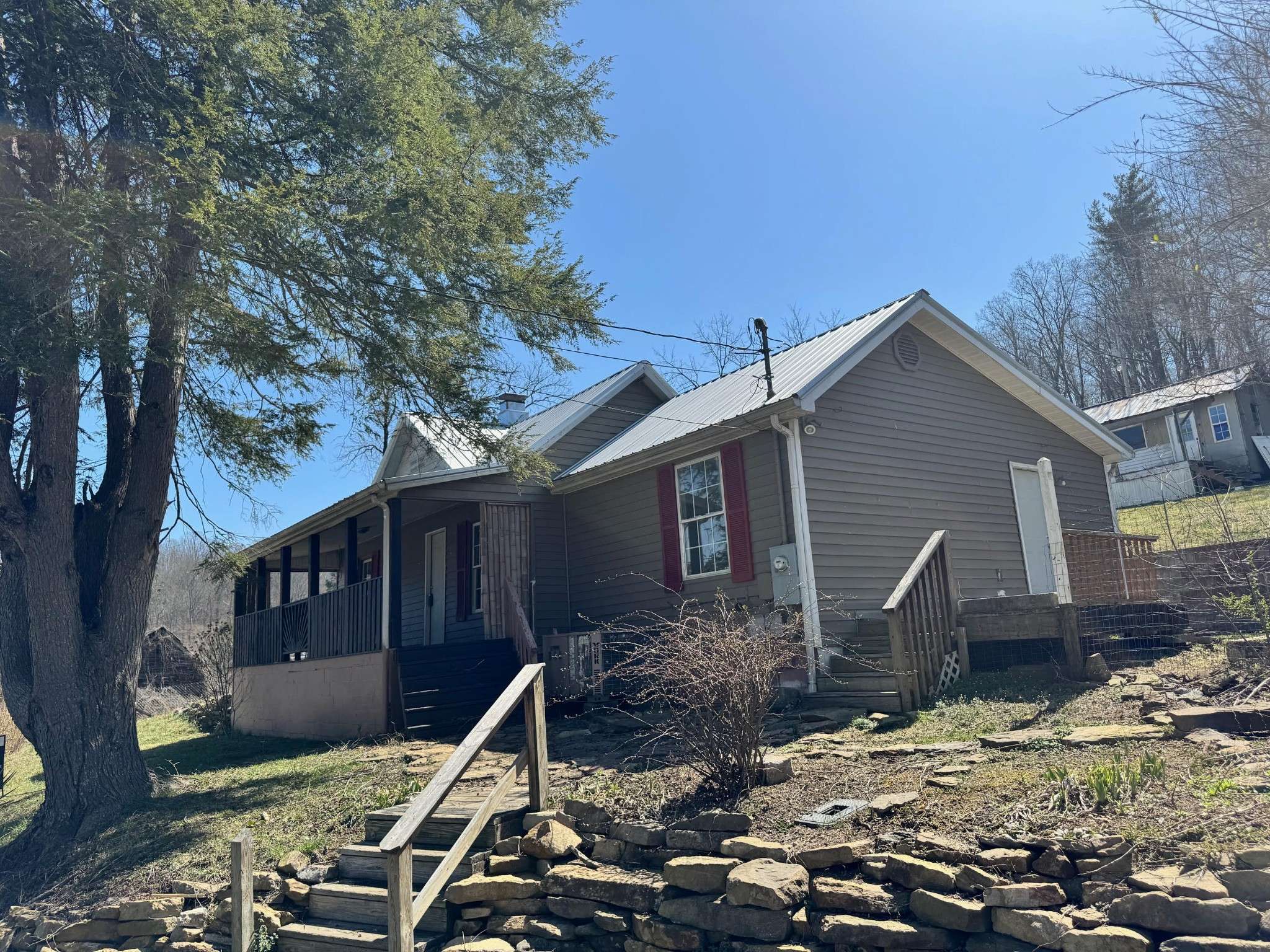 Lancing, TN 37770,145 Shady Grove Rd