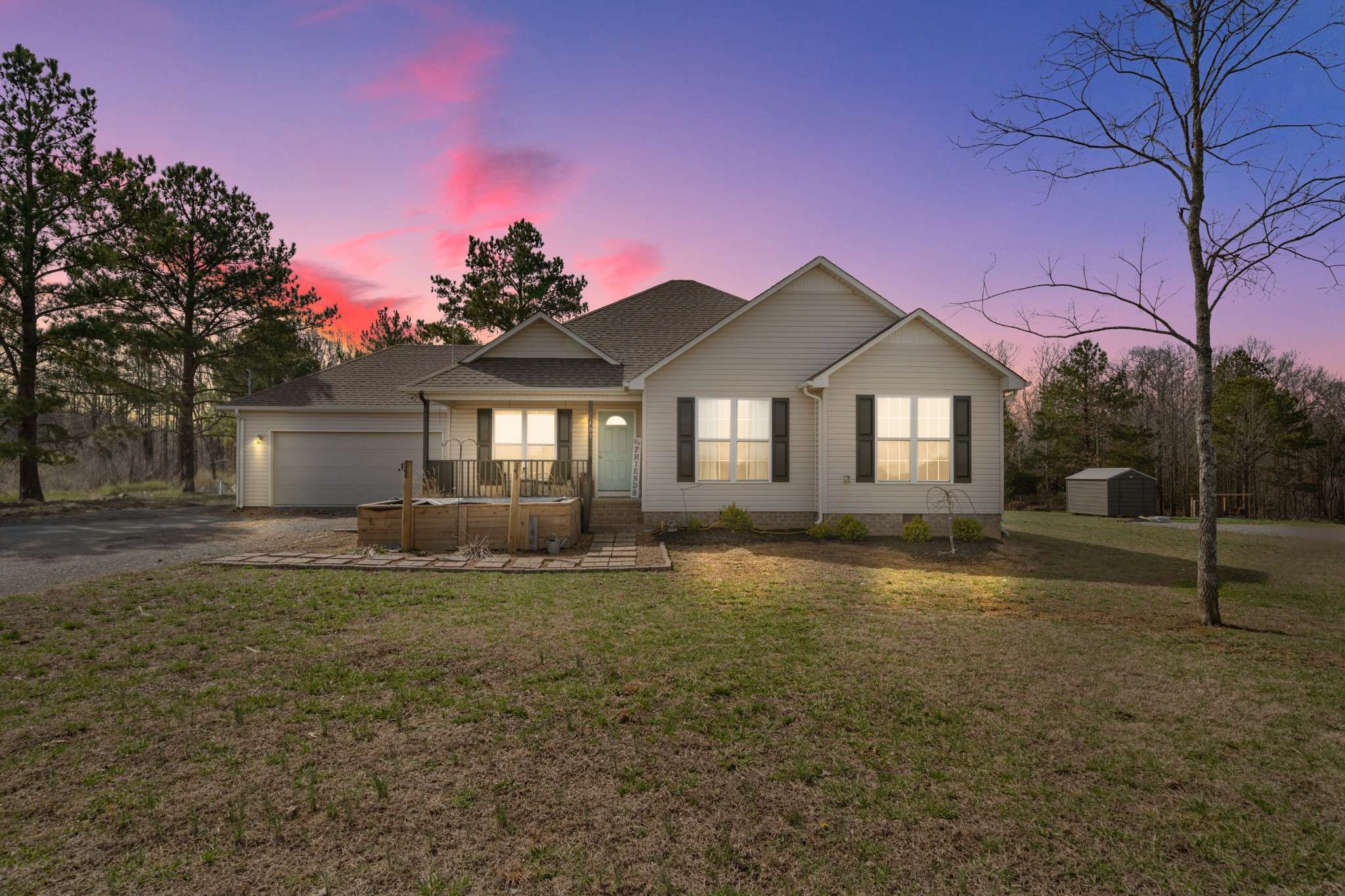 Elora, TN 37328,403 Wells Lee Rd