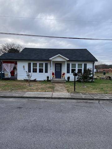 Waverly, TN 37185,2041/2 Carroll Ave