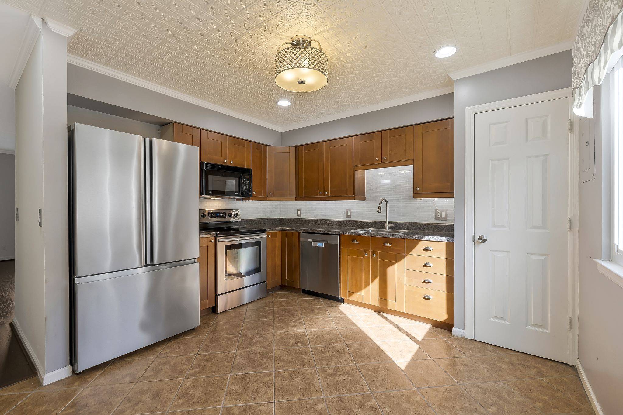 Franklin, TN 37067,200 Royal Oaks Blvd #A1