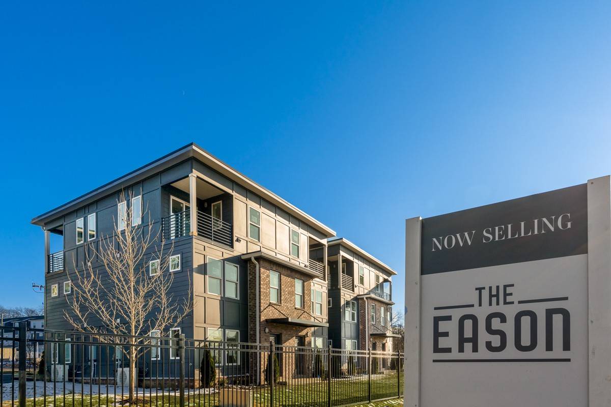 Nashville, TN 37207,102 Duke St #8