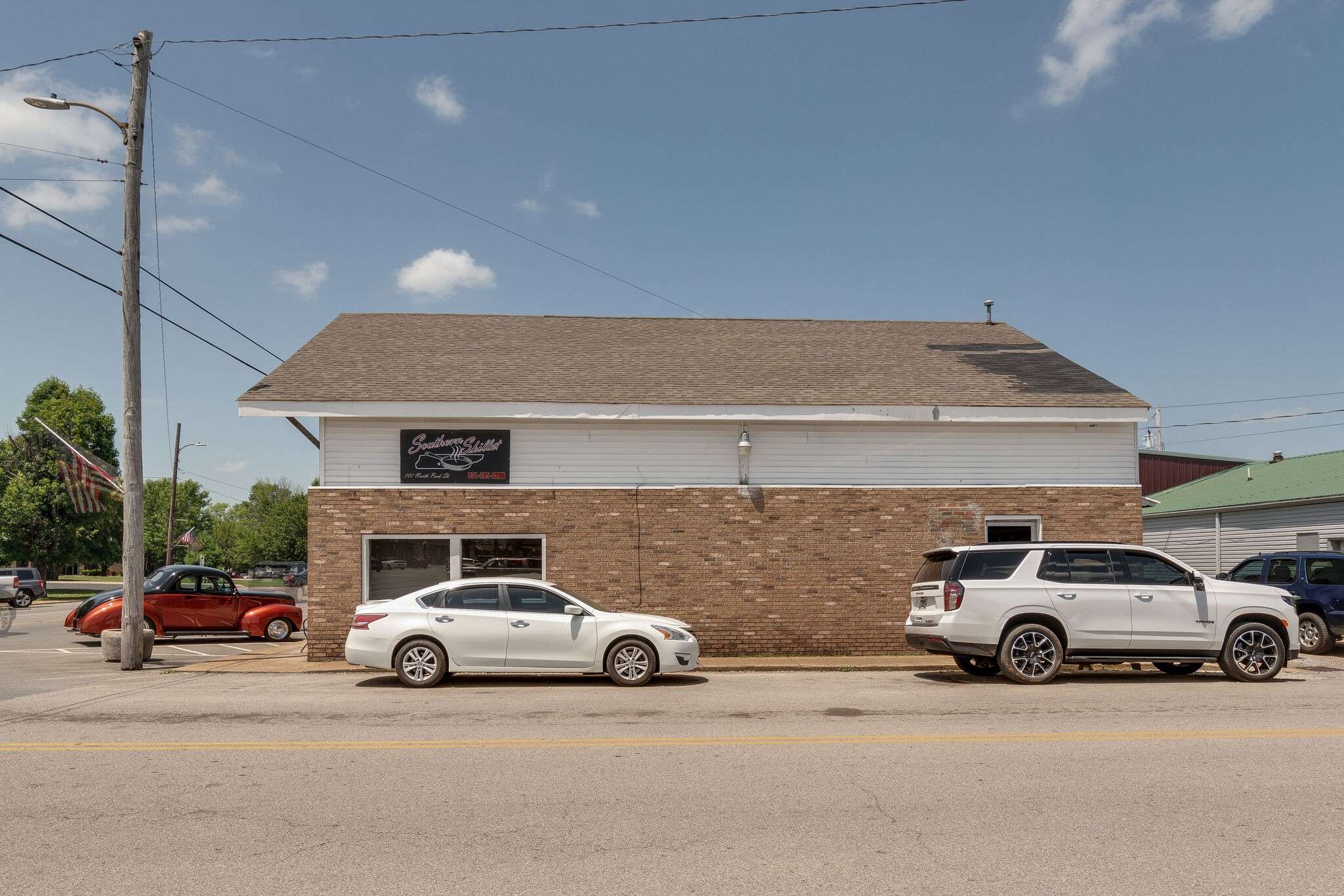Hohenwald, TN 38462,101 N Park St