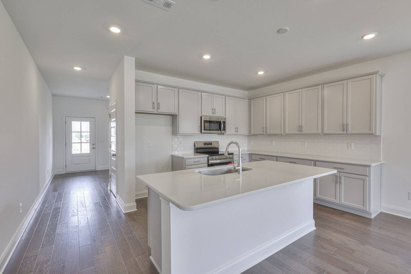 Gallatin, TN 37066,476 Triple Crown Circle
