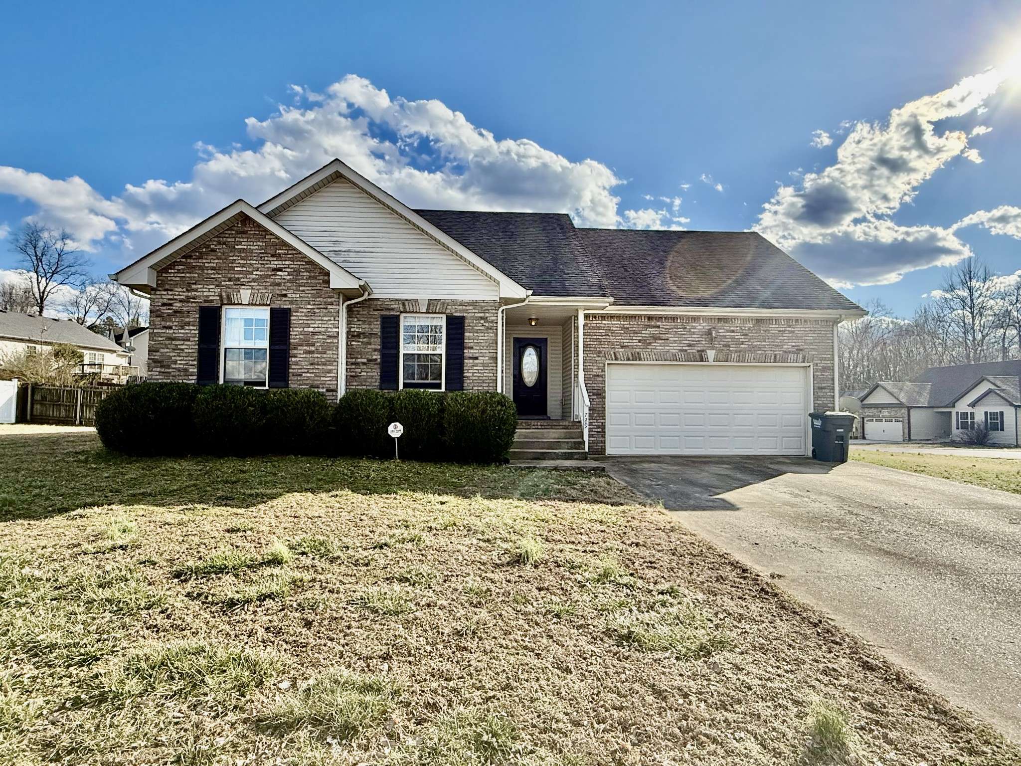 Clarksville, TN 37042,729 Arrowfield Dr
