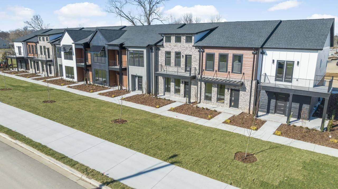 Murfreesboro, TN 37128,1371 Rebecca Johns Dr