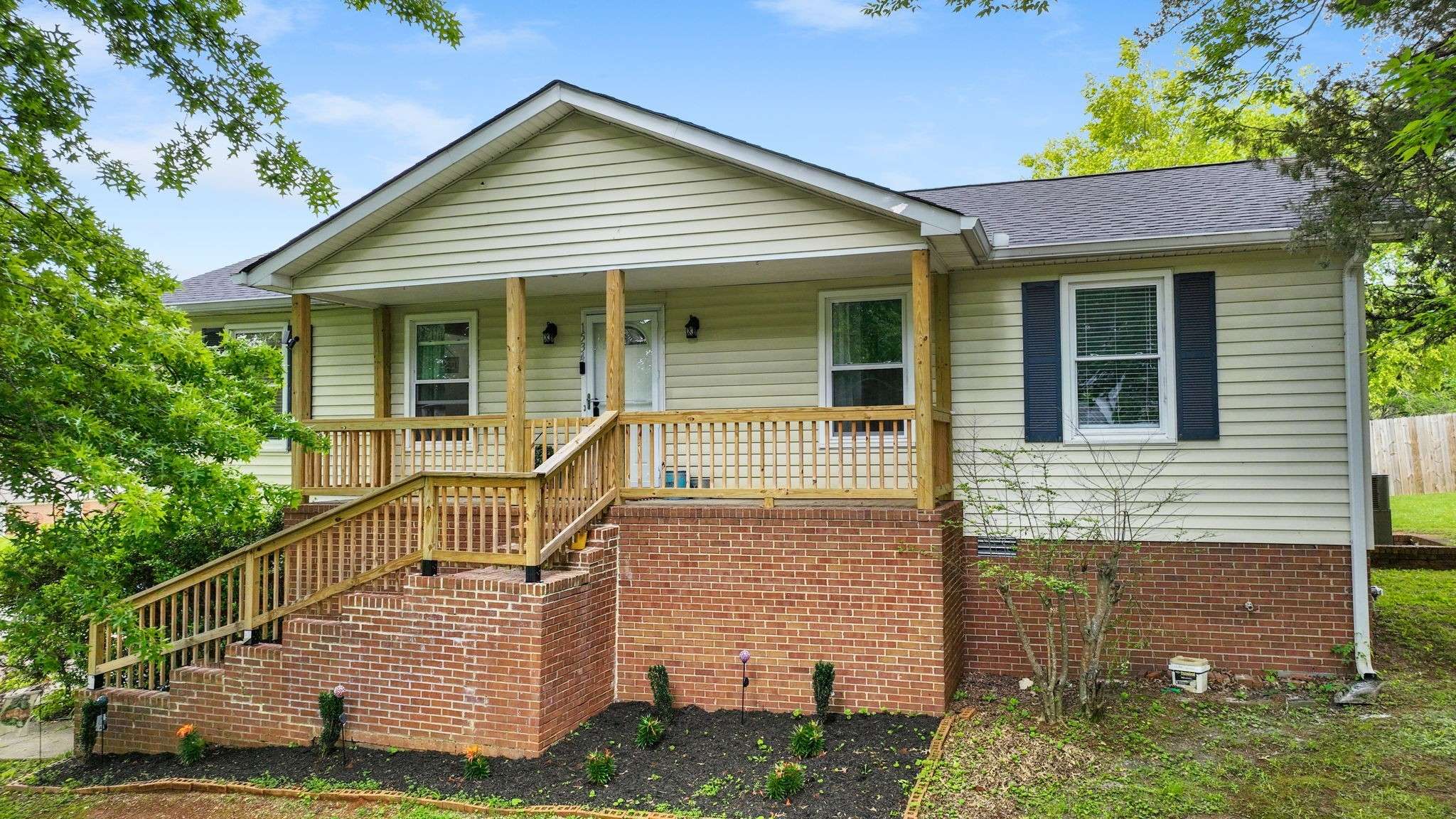 Murfreesboro, TN 37129,1534 Ashlawn Dr