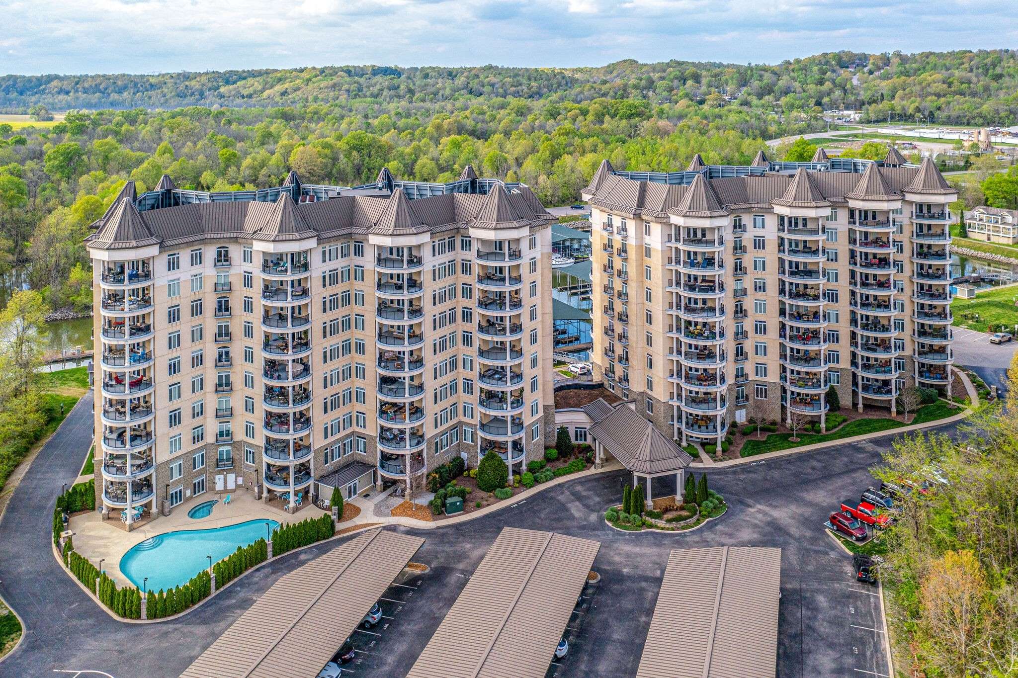 Ashland City, TN 37015,400 Warioto Way #801