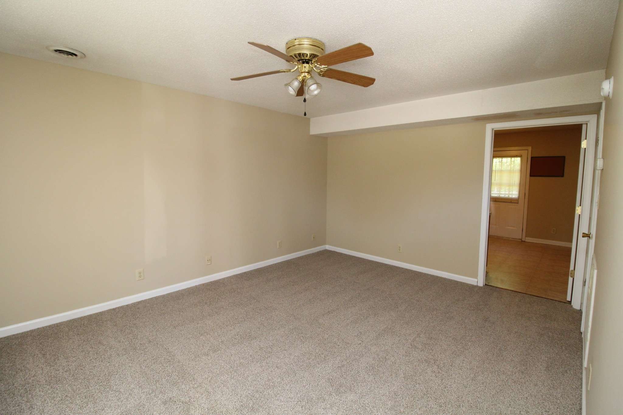 Clarksville, TN 37042,3272 Tower Drive #Unit B
