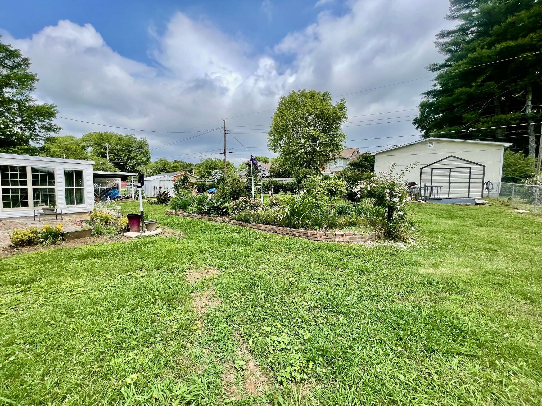 Lawrenceburg, TN 38464,502 9th St
