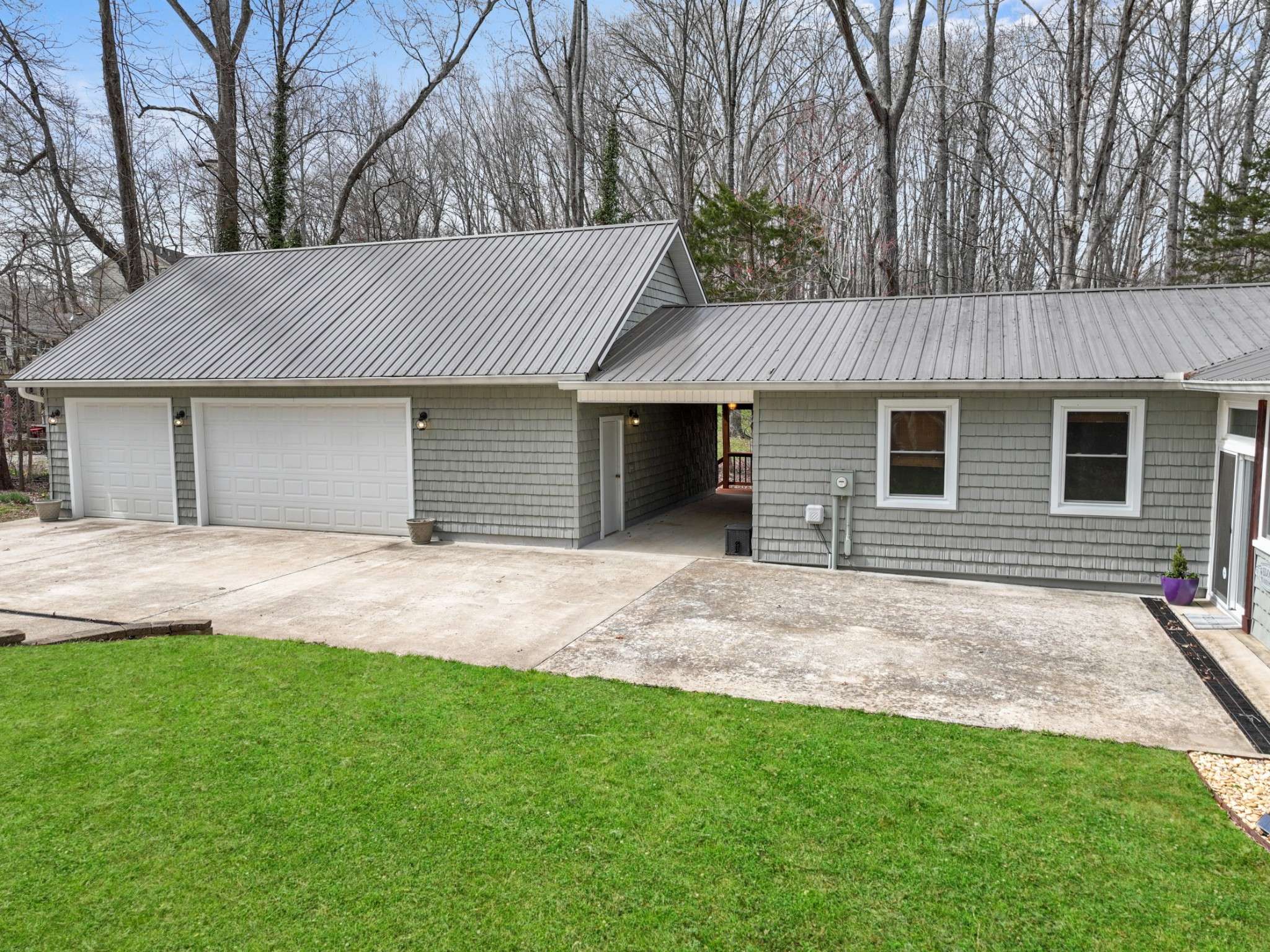 Estill Springs, TN 37330,751 Lakeview St