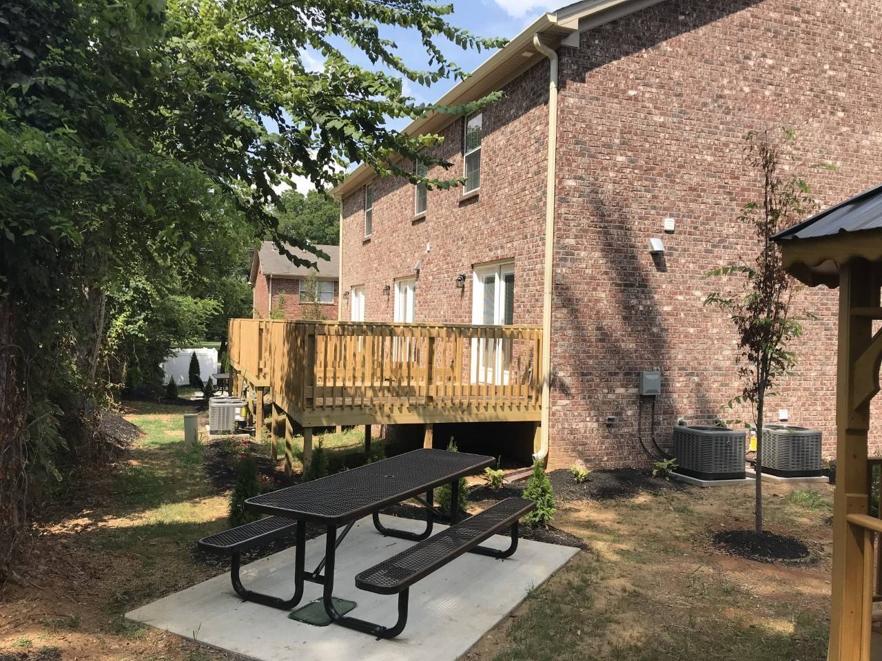 Murfreesboro, TN 37130,1430 East Main St #E