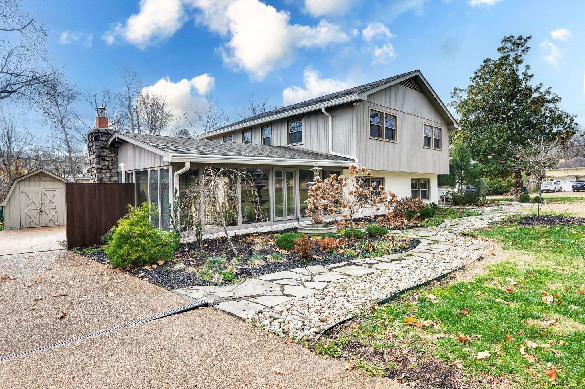 Nashville, TN 37205,6207 Harding Pike