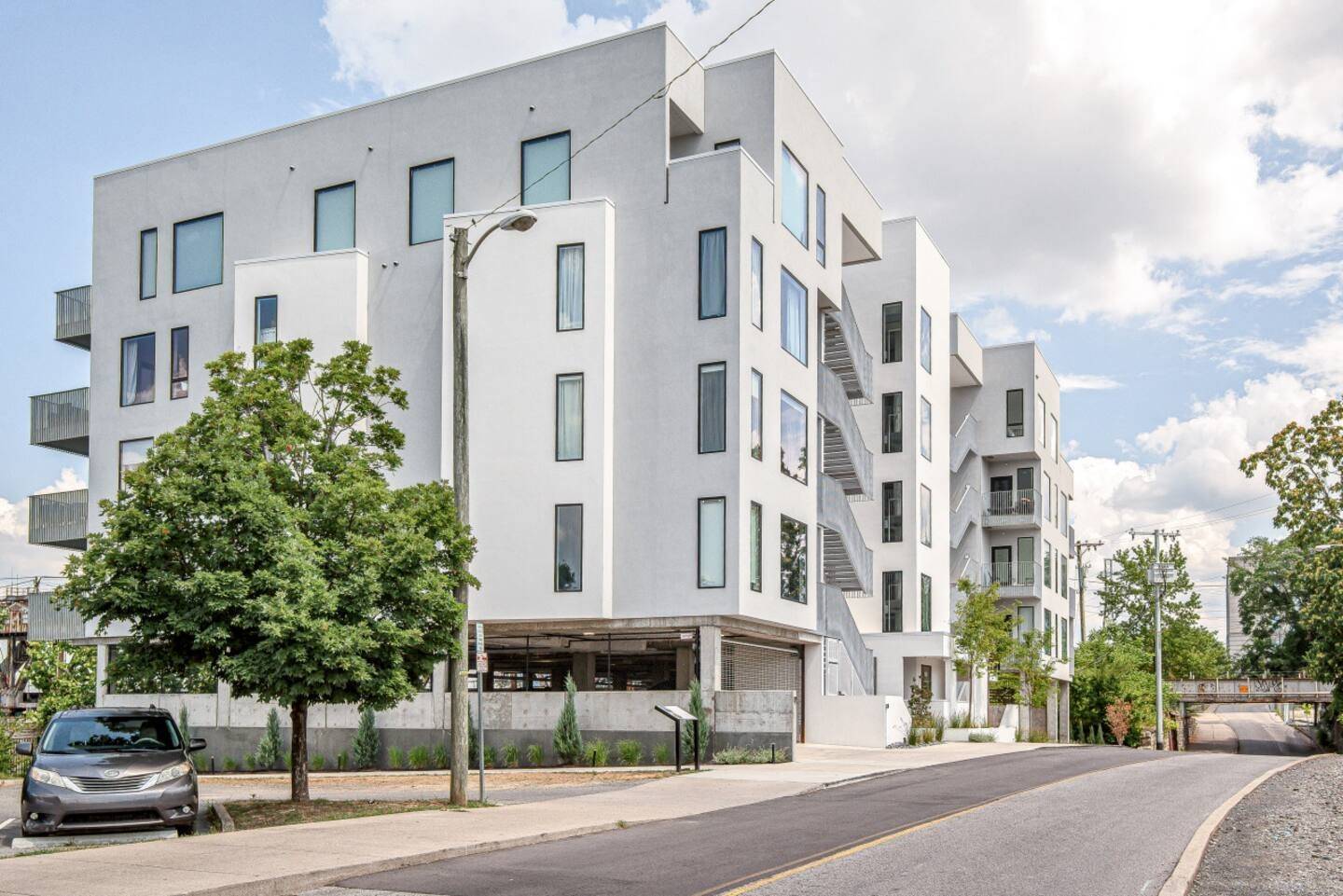 Nashville, TN 37201,700 1st Ave #N #301