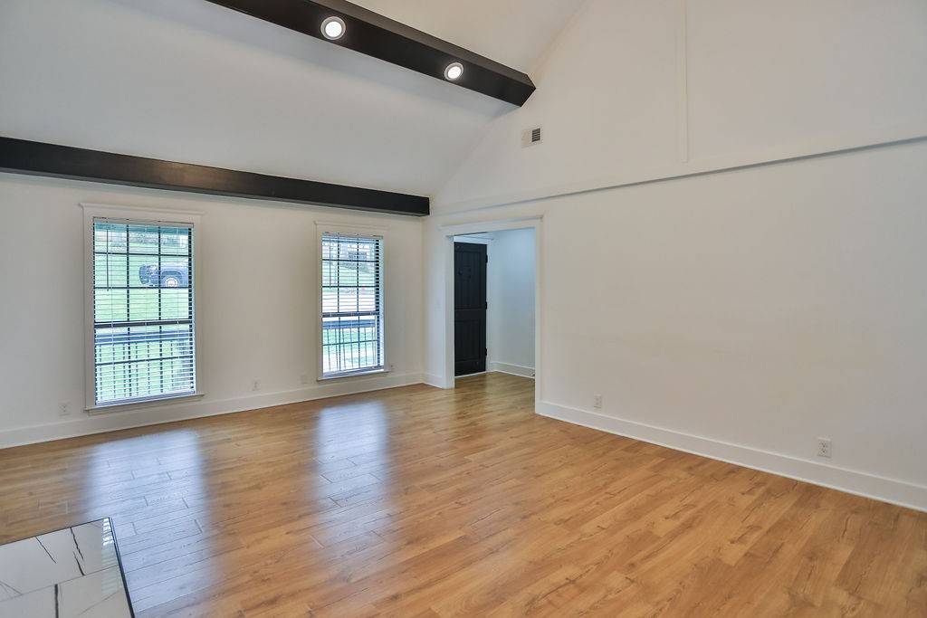 Antioch, TN 37013,2616 Mountain Laurel Dr