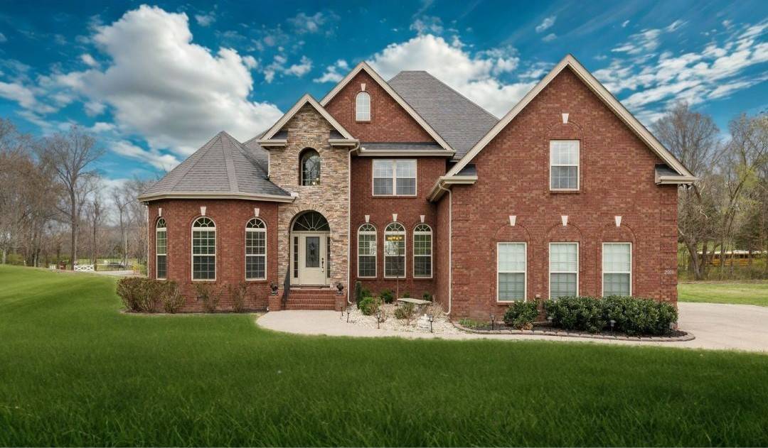 La Vergne, TN 37086,2001 Martins Bend Dr