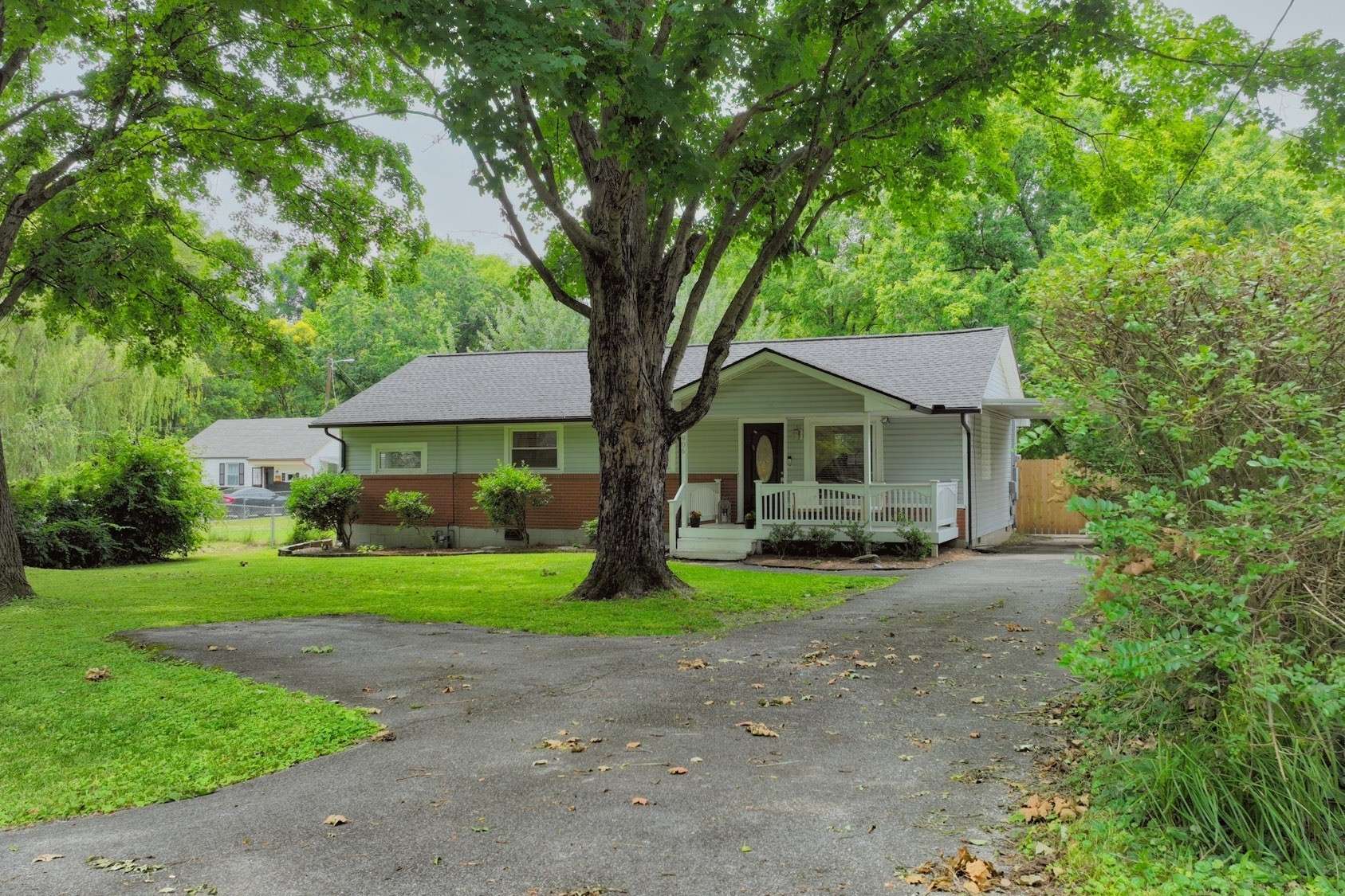 Nashville, TN 37216,906 Virginia Ave