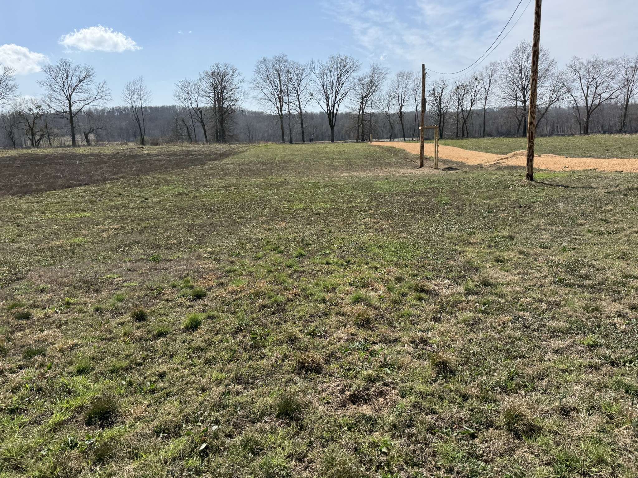 Clifton, TN 38425,437 Hardin Bottom Rd