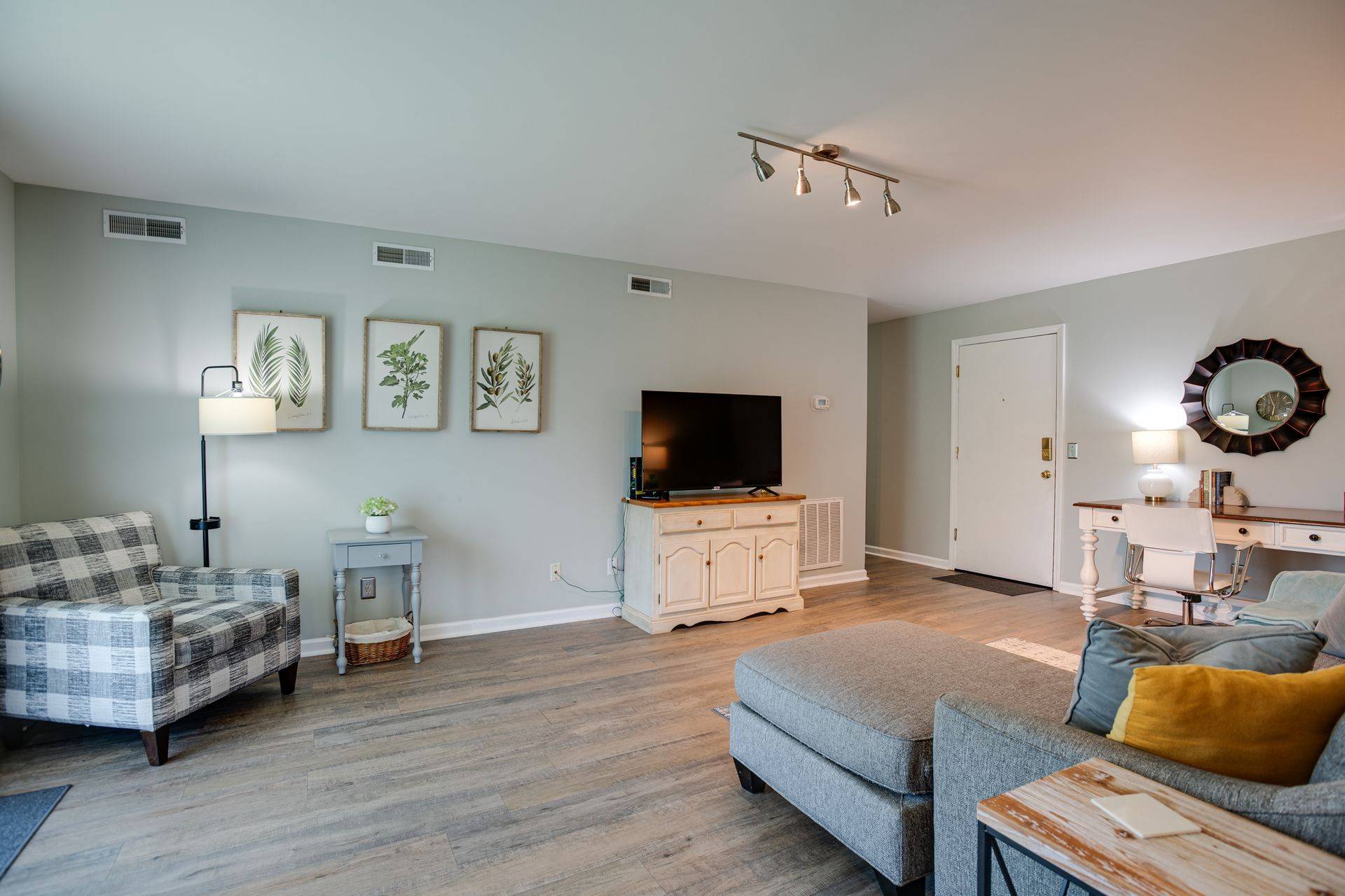 Franklin, TN 37064,613 Hillsboro Rd #D27