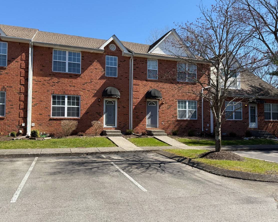 Nashville, TN 37210,2120 Lebanon Pike #102