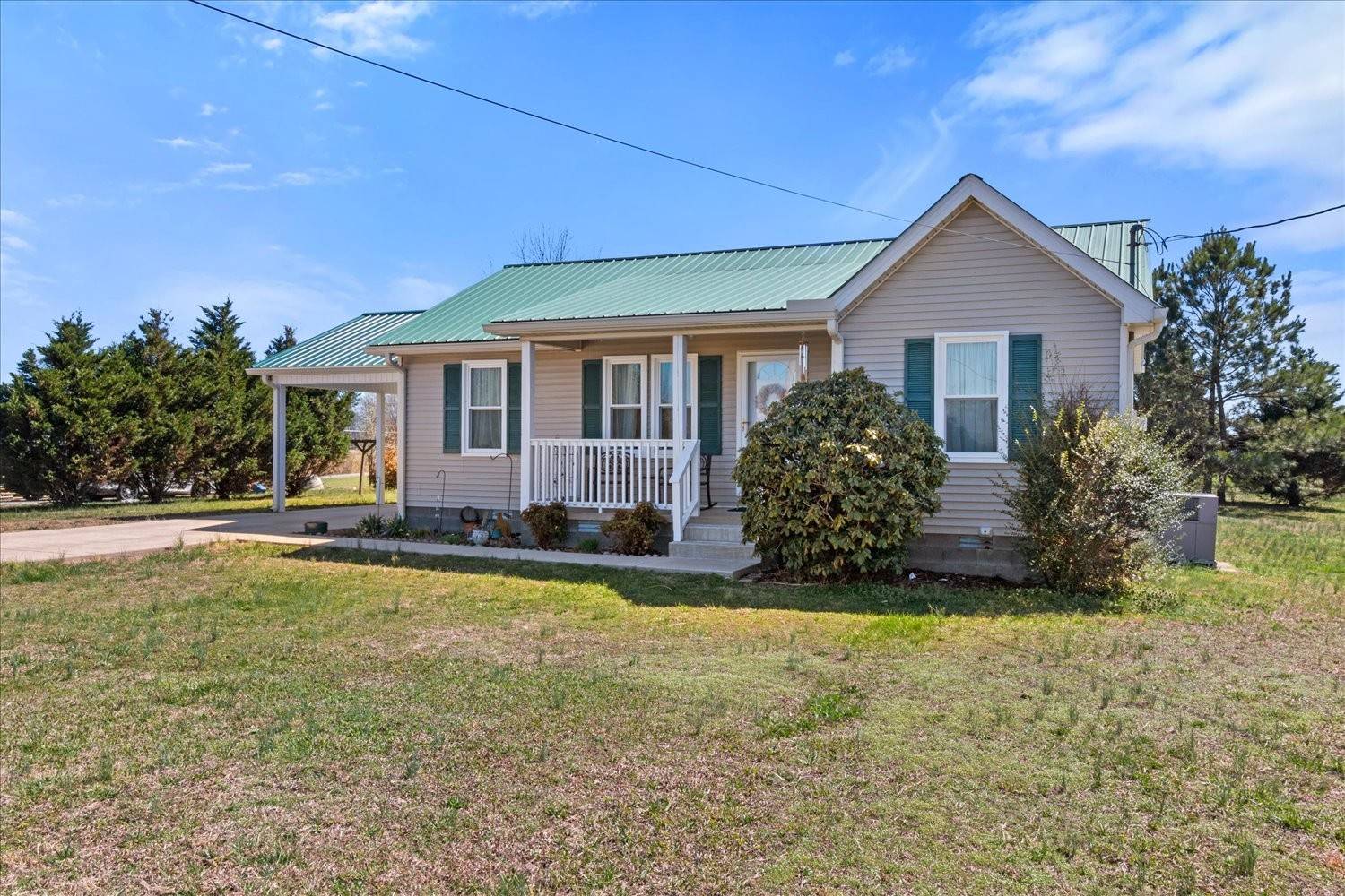 Hohenwald, TN 38462,202 Hurst Rd