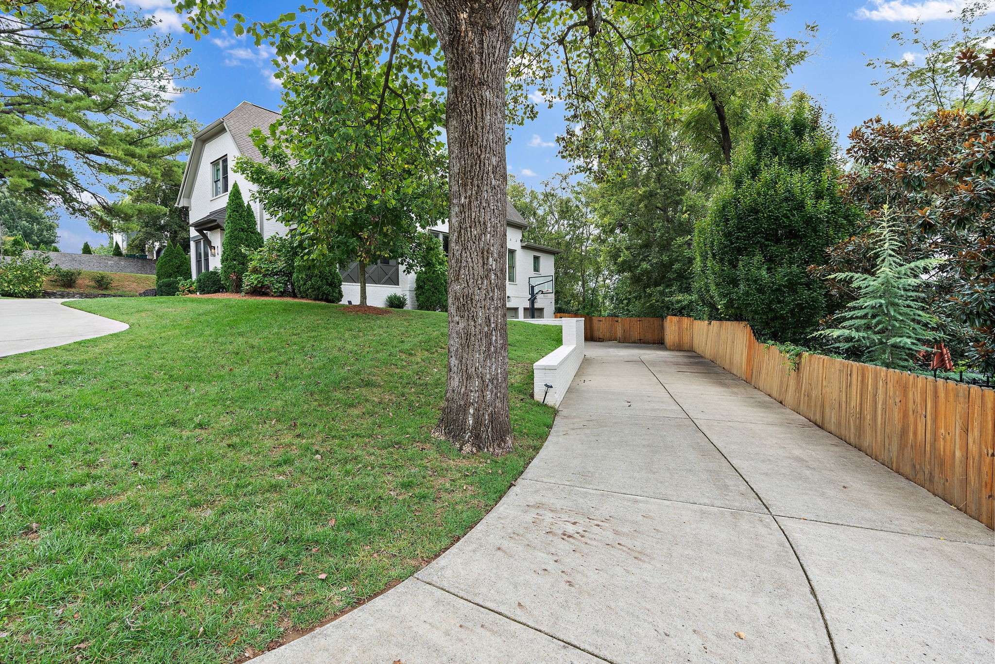 Nashville, TN 37204,818 Dewees Ave