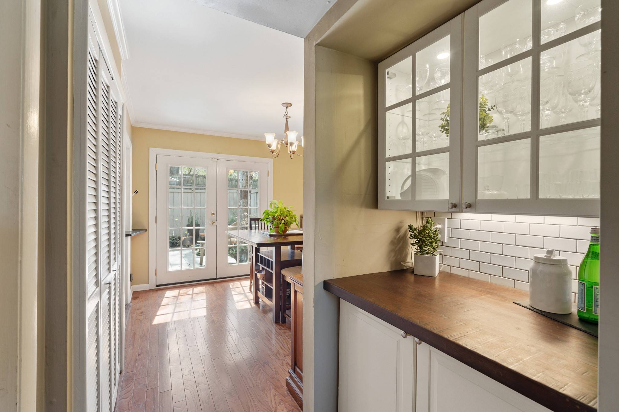 Nashville, TN 37215,3000 Hillsboro Pike #82