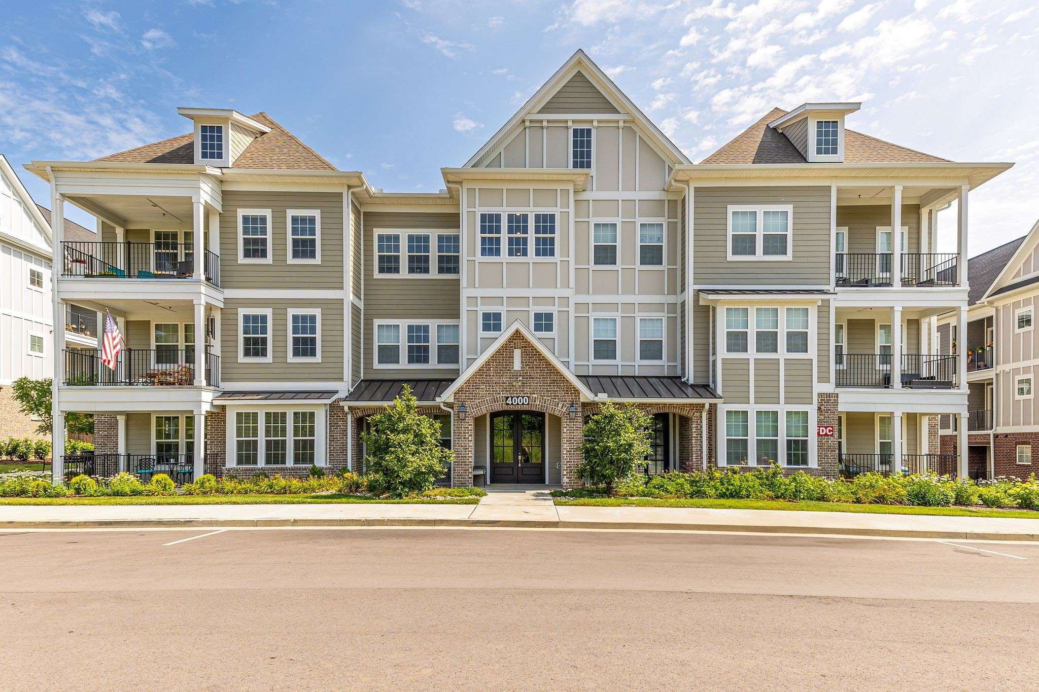 Franklin, TN 37064,4000 Shadow Green Dr #4206